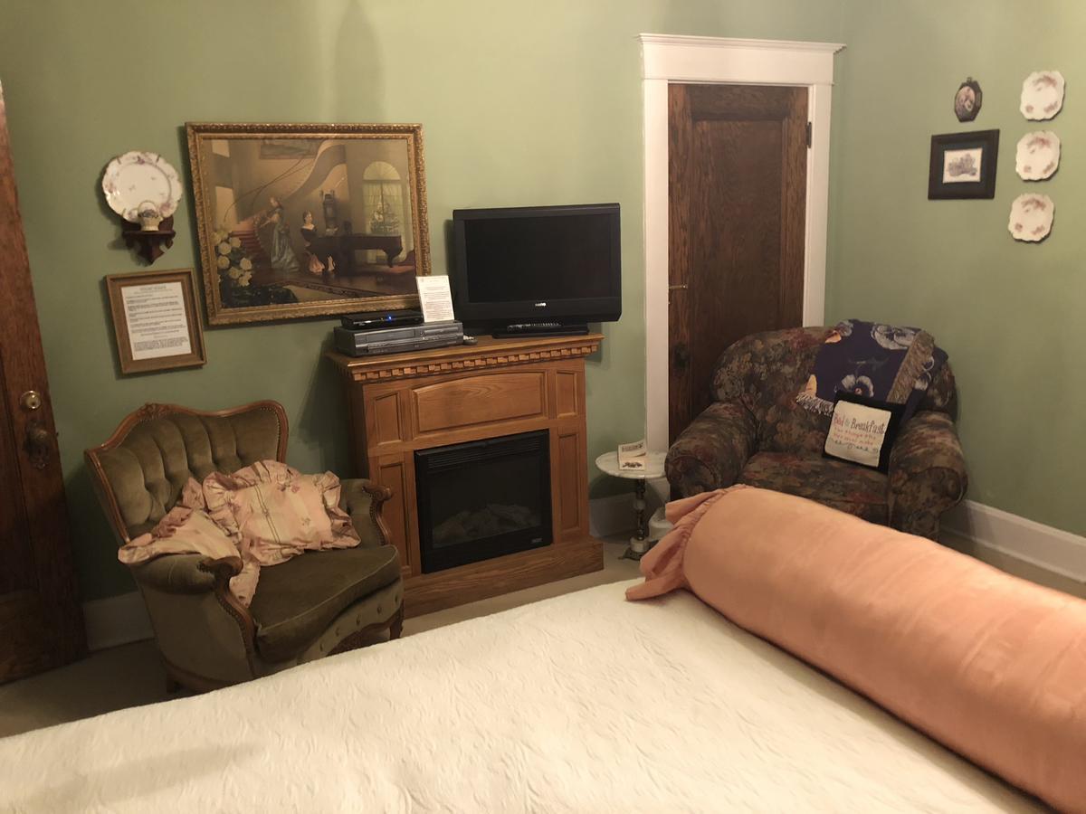 Hayes House Bed And Breakfast Muskogee Bagian luar foto
