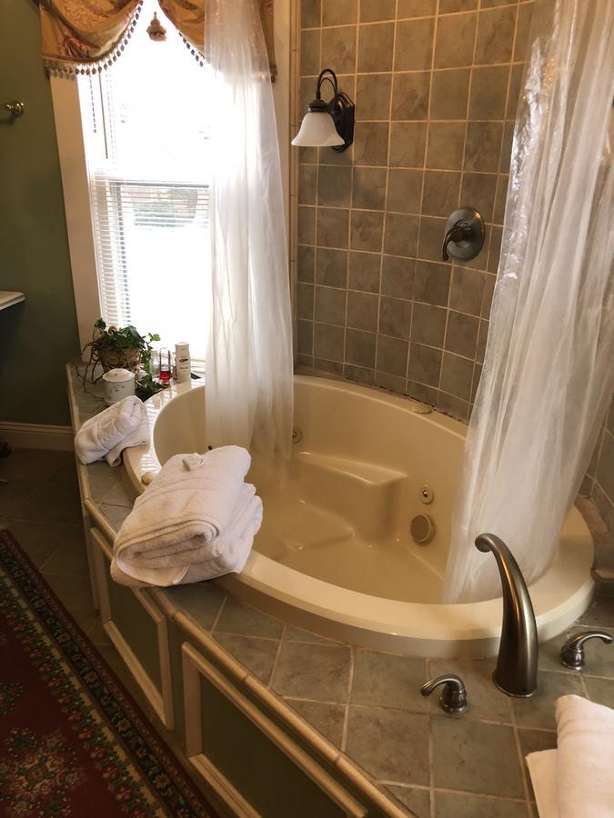 Hayes House Bed And Breakfast Muskogee Bagian luar foto
